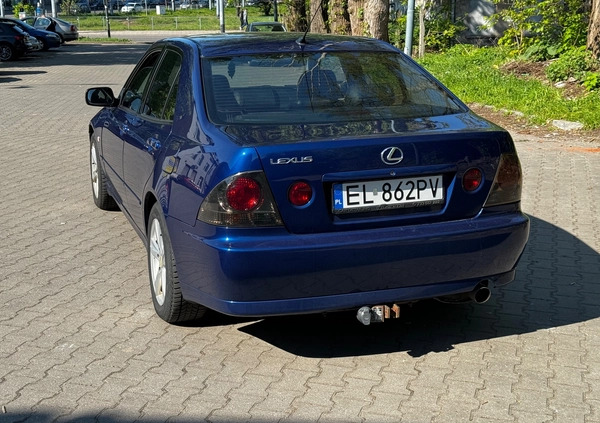 Lexus IS cena 12000 przebieg: 247000, rok produkcji 2000 z Łódź małe 22